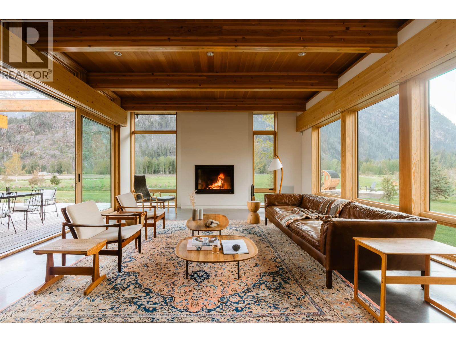 9209 Pemberton Meadows Road Property Photo 1