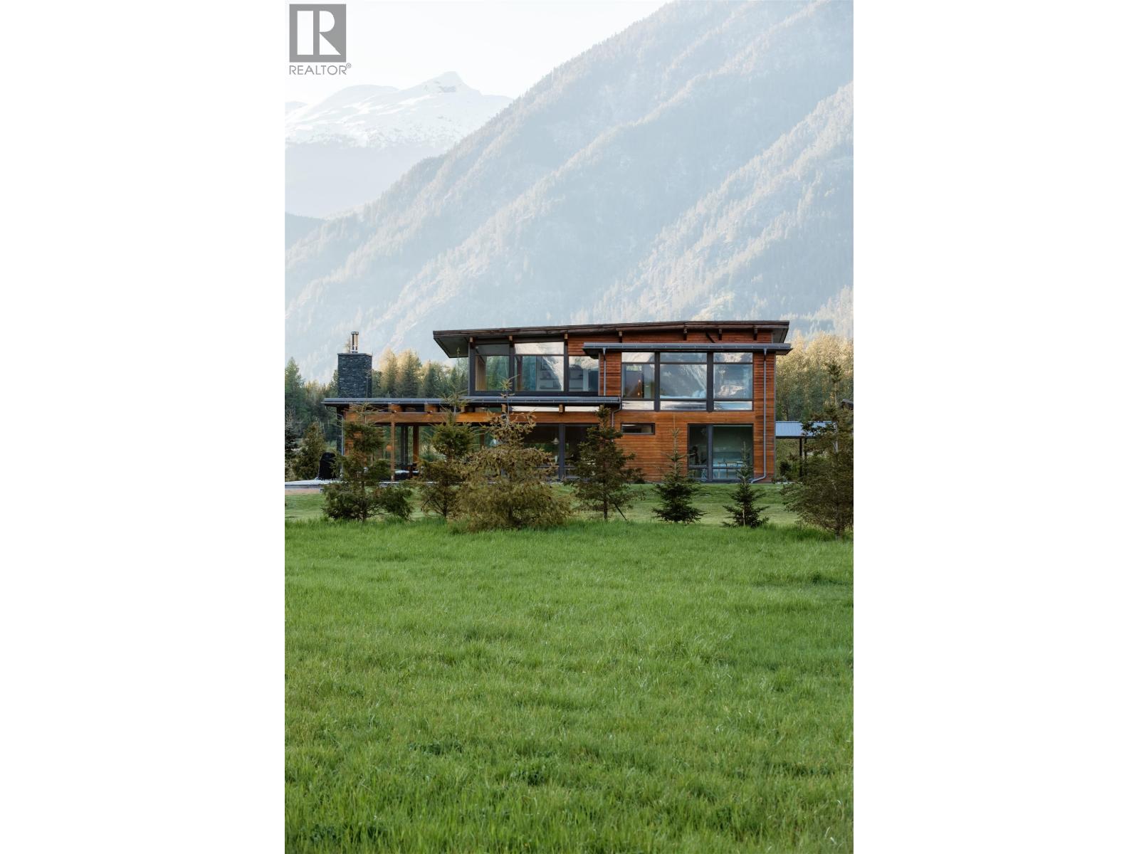 9209 Pemberton Meadows Road Property Photo 30
