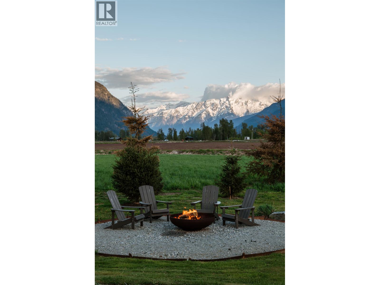 9209 Pemberton Meadows Road Property Photo 38