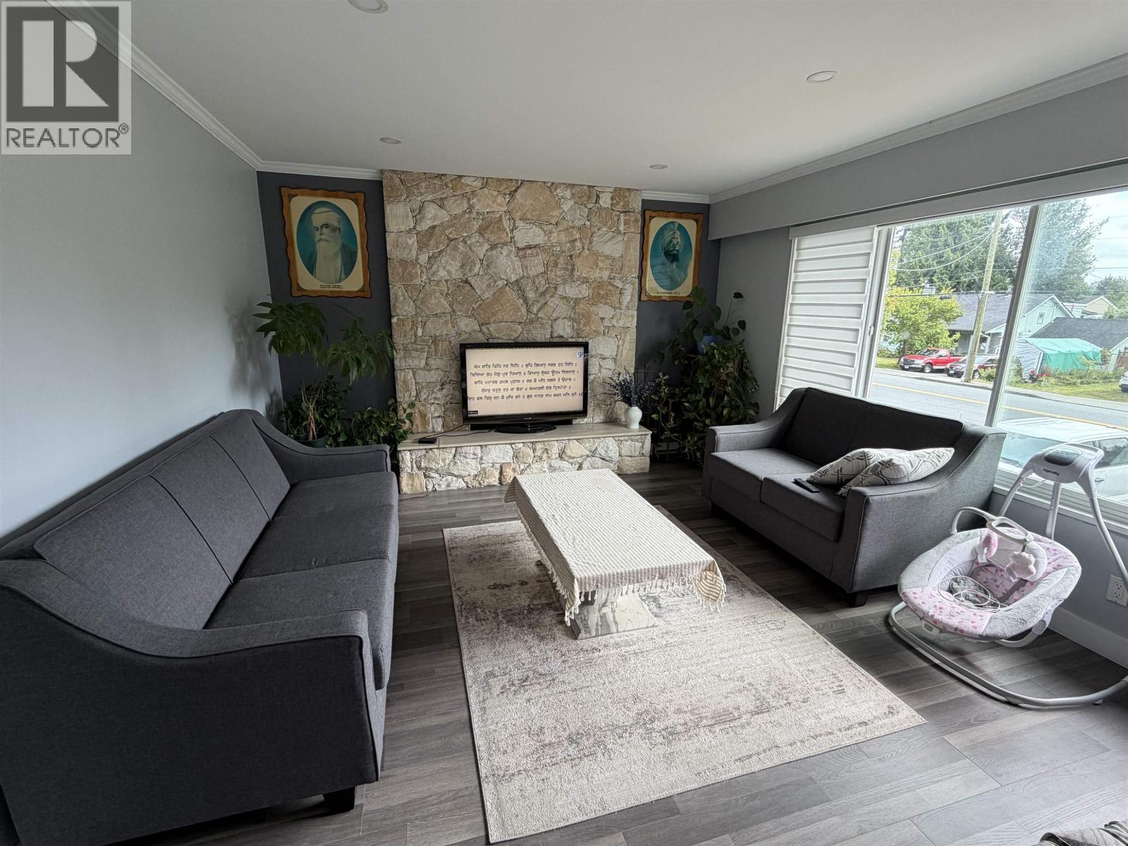 5237 12 Avenue Property Photo 7