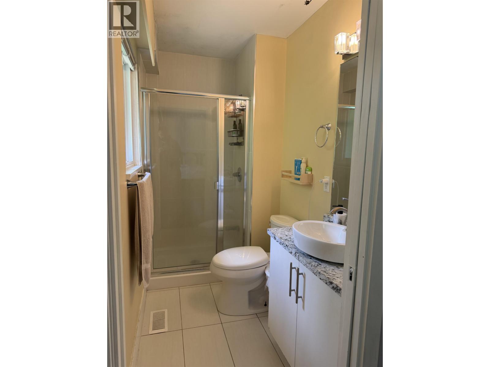 5237 12 Avenue Property Photo 17
