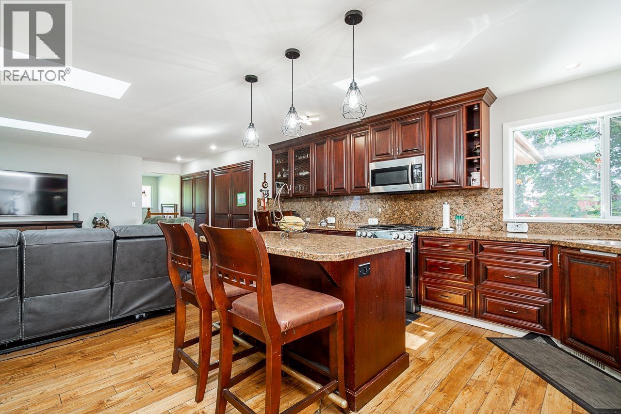 404 Mundy Street Property Photo 11