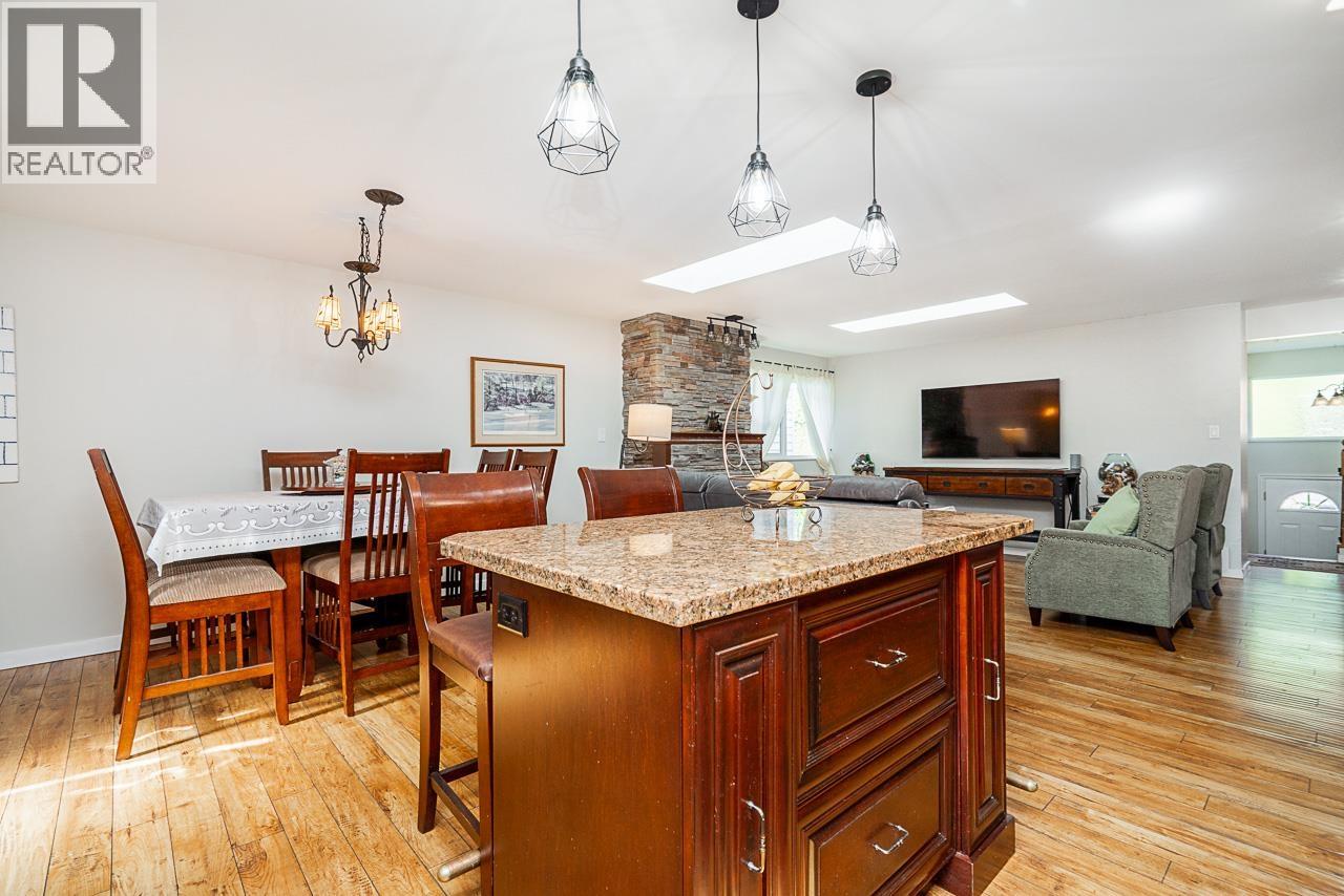 404 Mundy Street Property Photo 12
