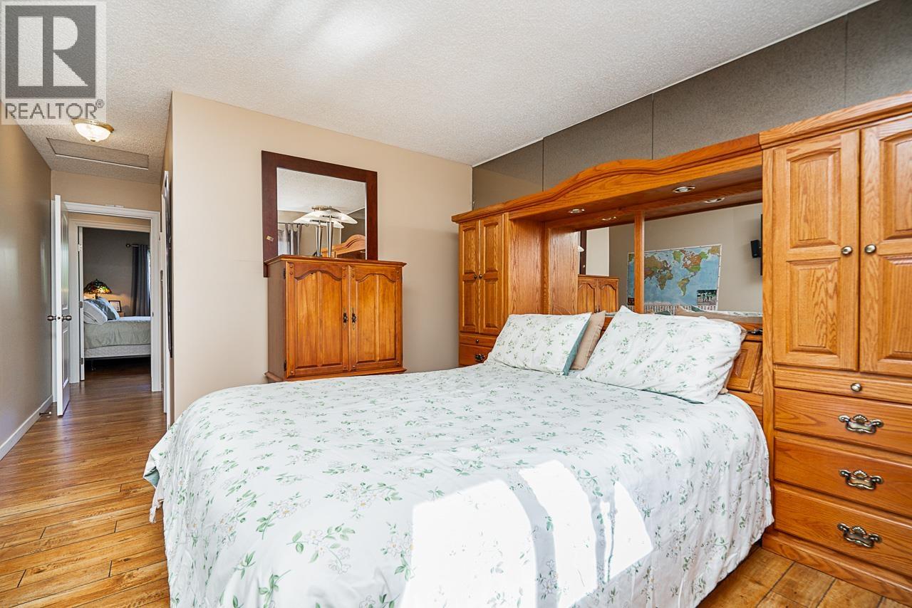 404 Mundy Street Property Photo 17