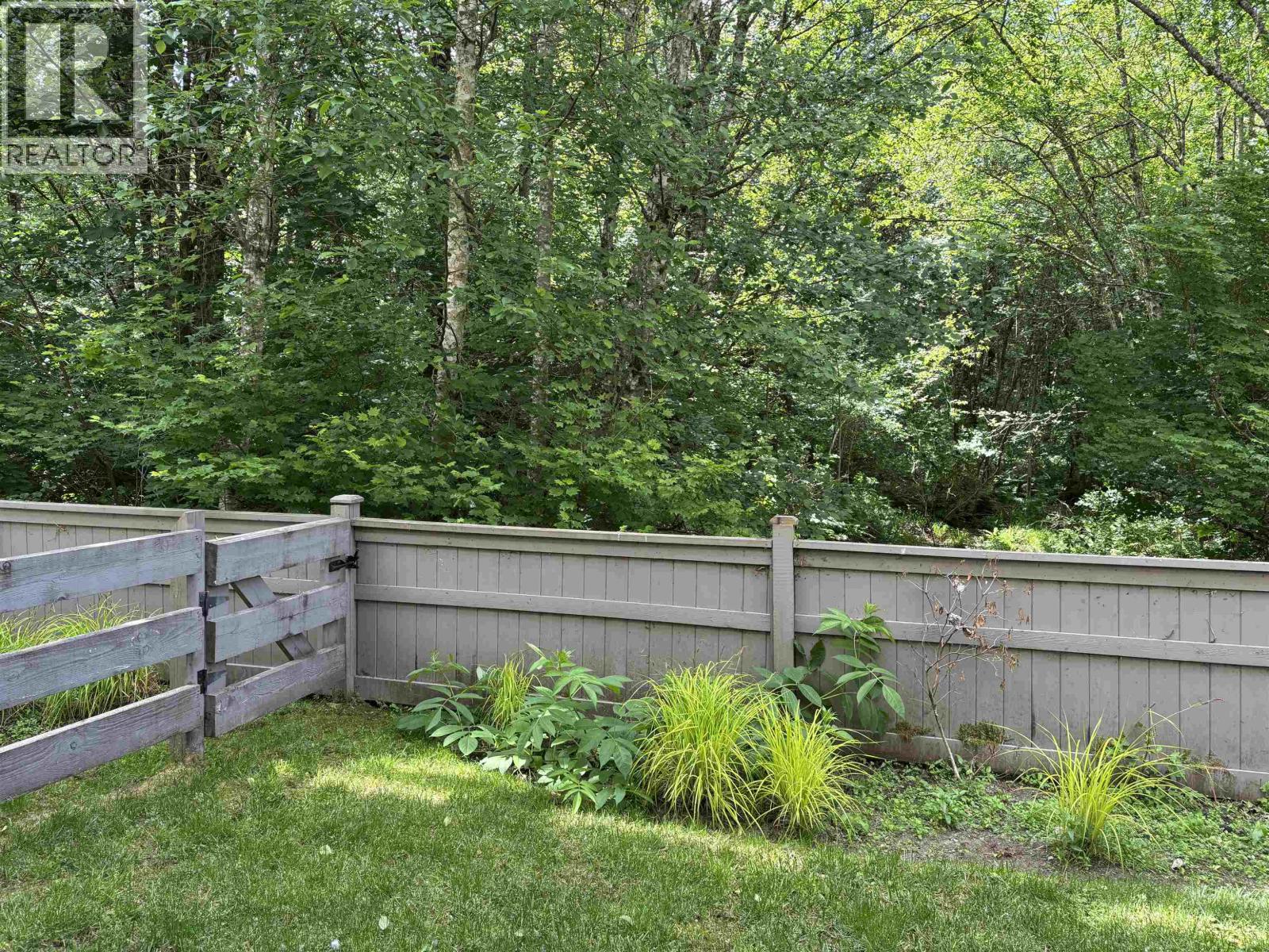 28 39548 Loggers Lane Property Photo 27
