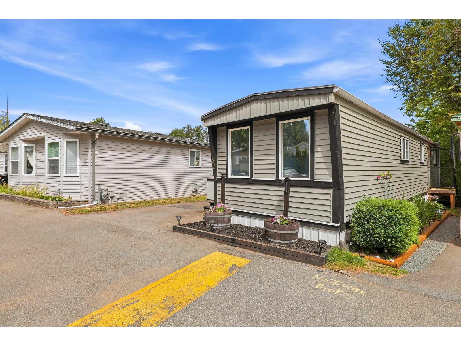 52 24330 Fraser Highway Property Photo 2