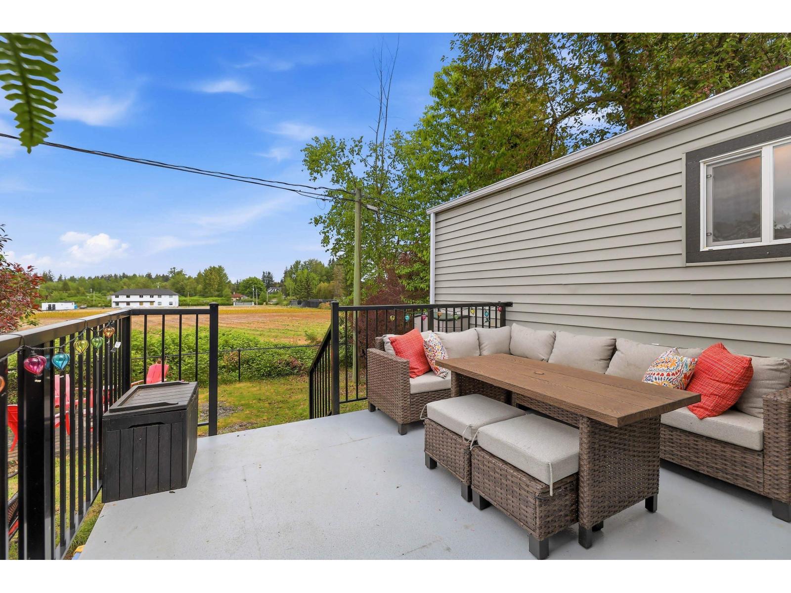 52 24330 Fraser Highway Property Photo 24