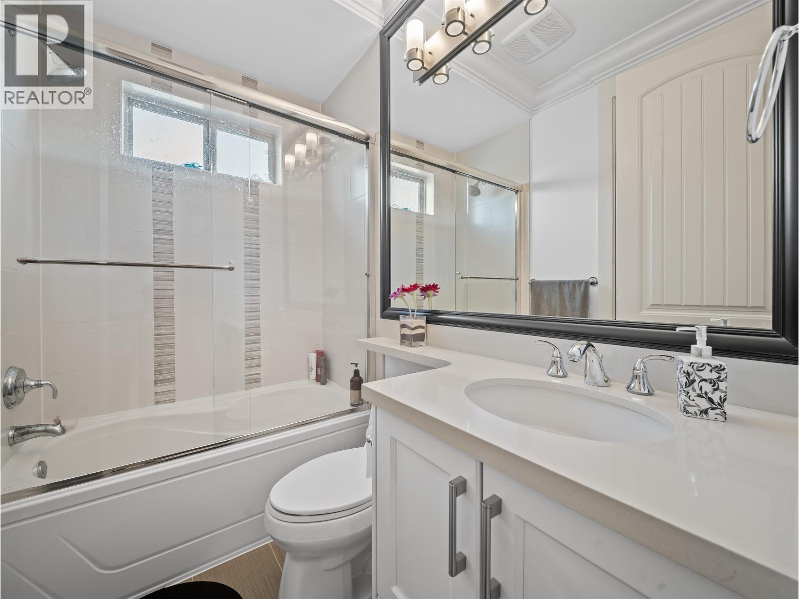 11300 Kingsgrove Avenue Property Photo 19