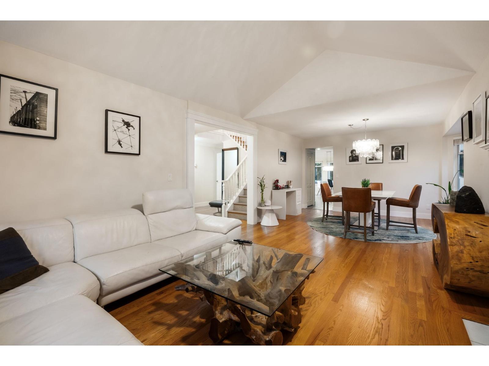 15295 111a Avenue Property Photo 7