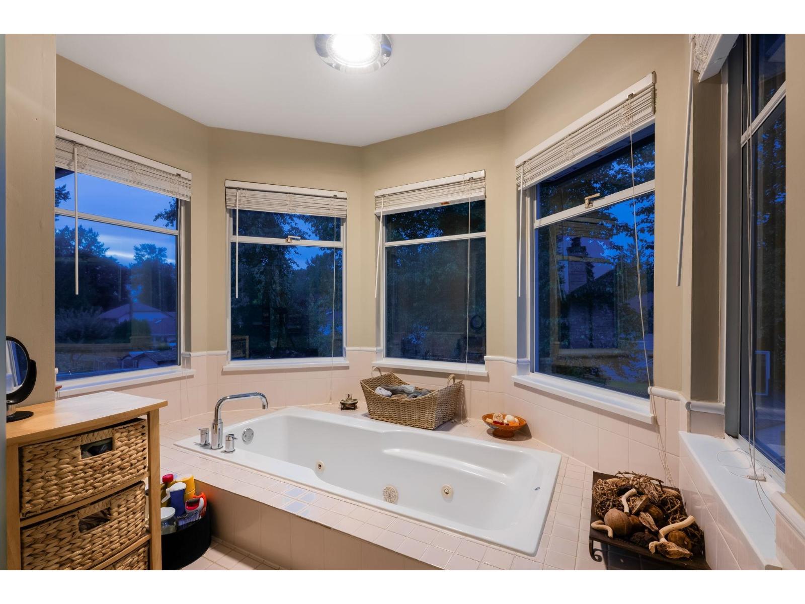 15295 111a Avenue Property Photo 16