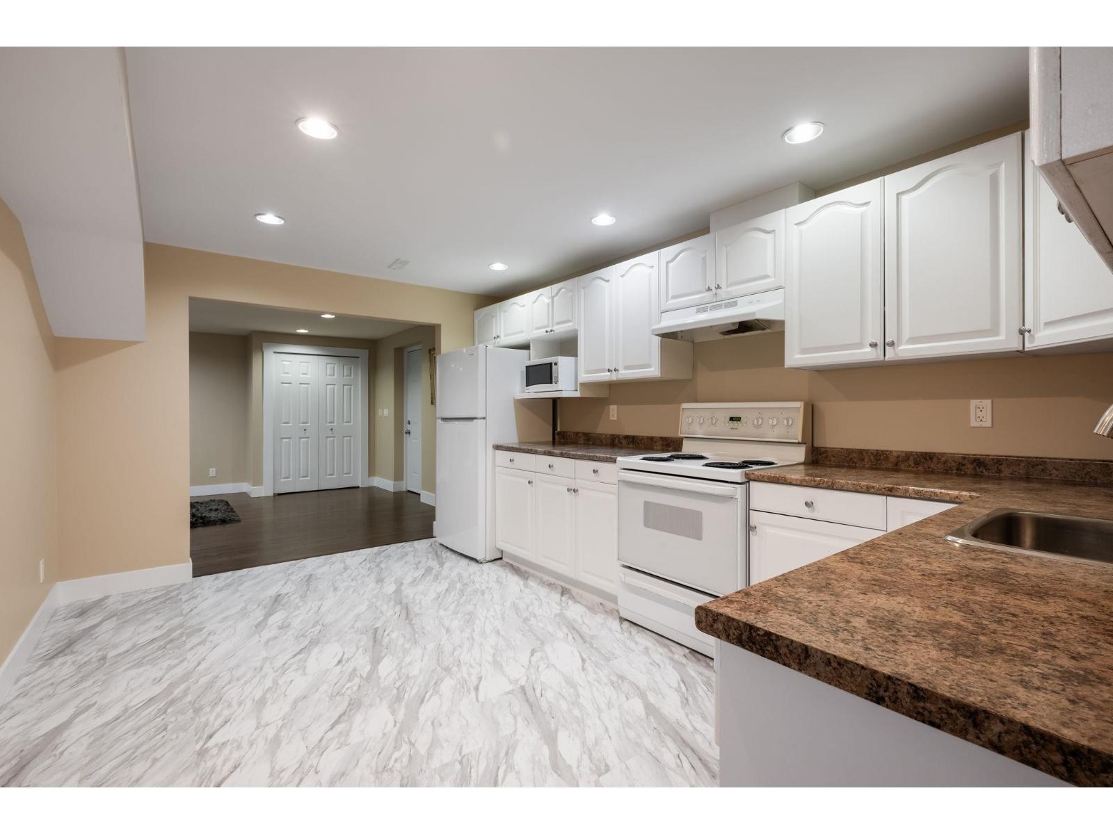 15295 111a Avenue Property Photo 21