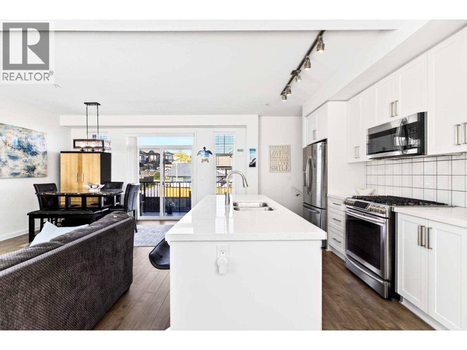 7 11272 240 Street Property Photo 7