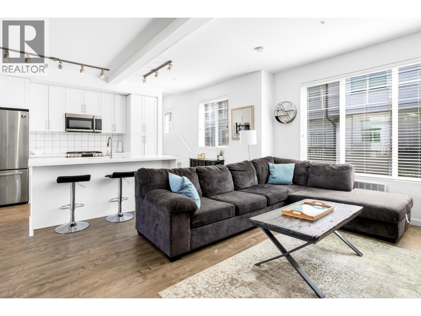 7 11272 240 Street Property Photo 13