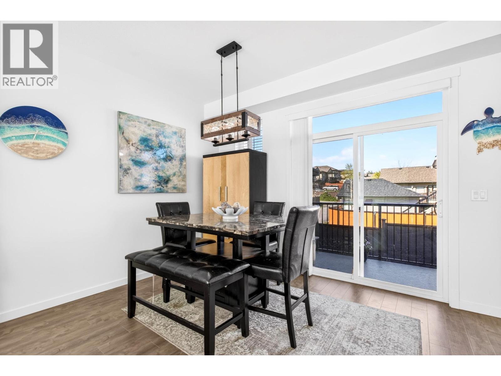 7 11272 240 Street Property Photo 15