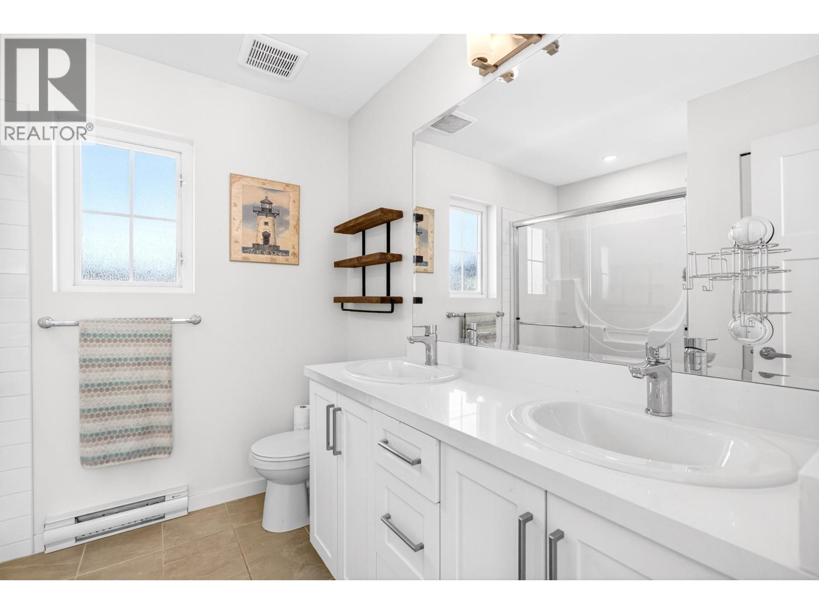 7 11272 240 Street Property Photo 18