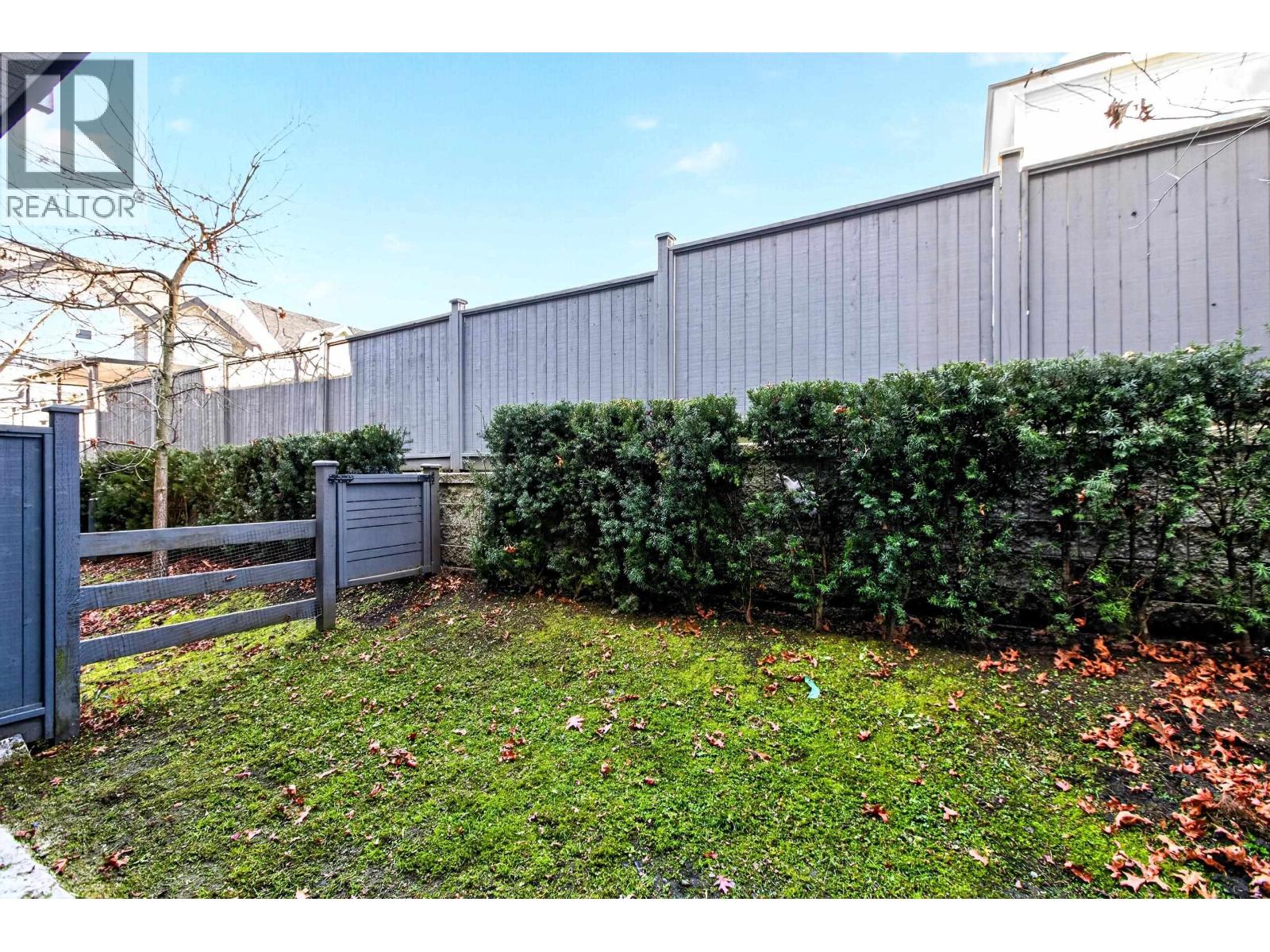 7 11272 240 Street Property Photo 28