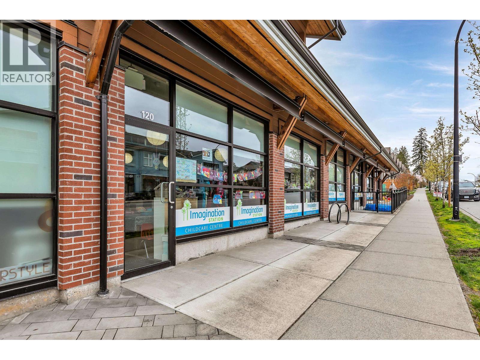 7 11272 240 Street Property Photo 32