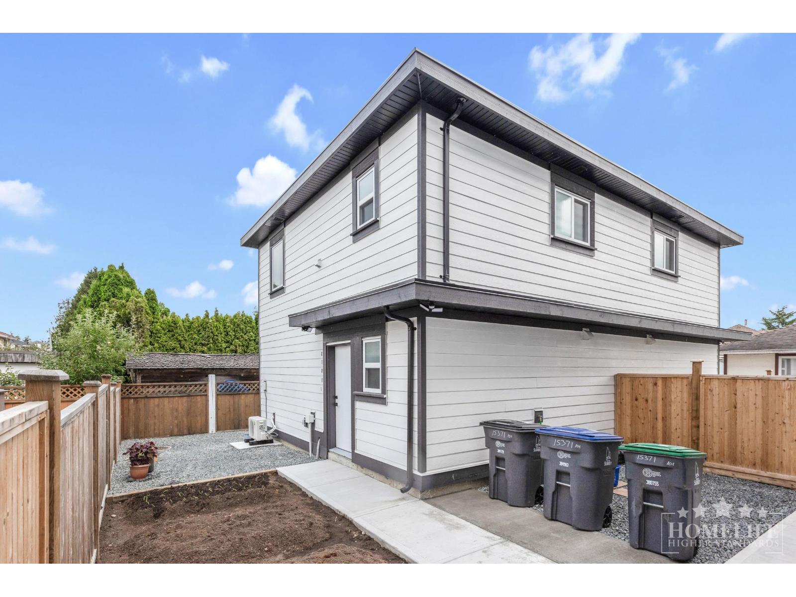G101 15371 94 Avenue Property Photo 1
