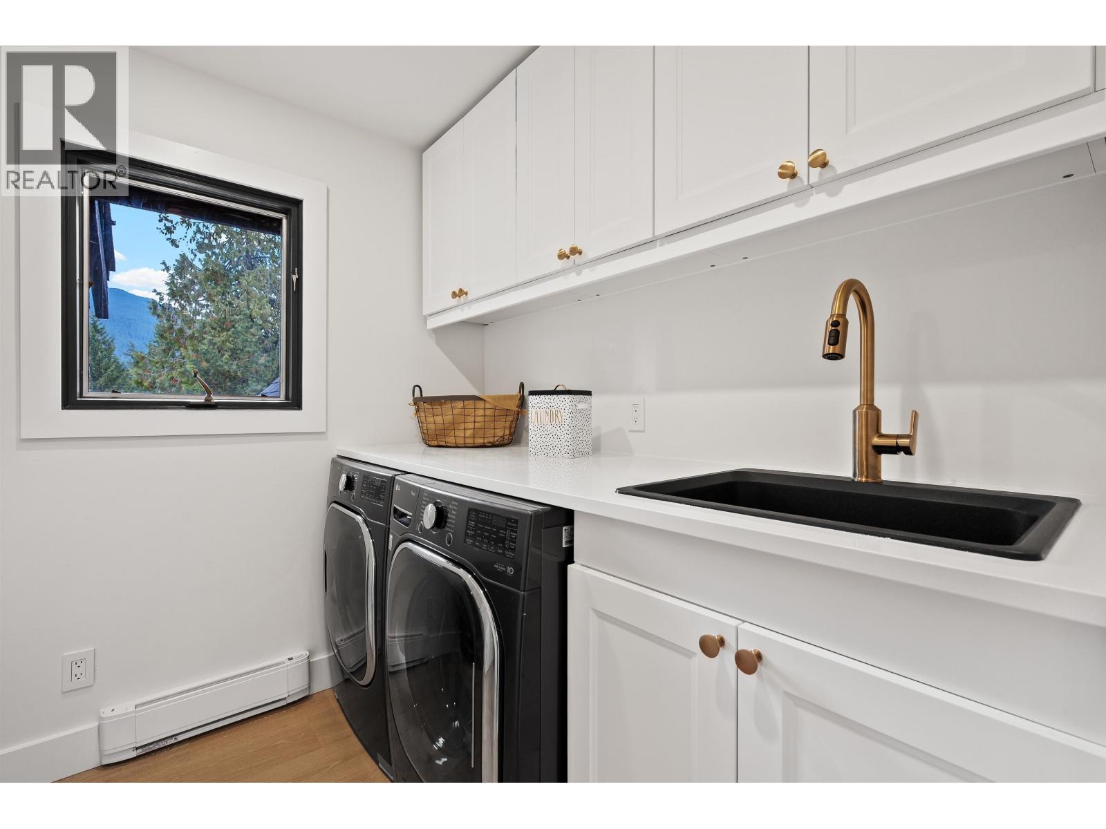 5155 Alderfeild Place Property Photo 33