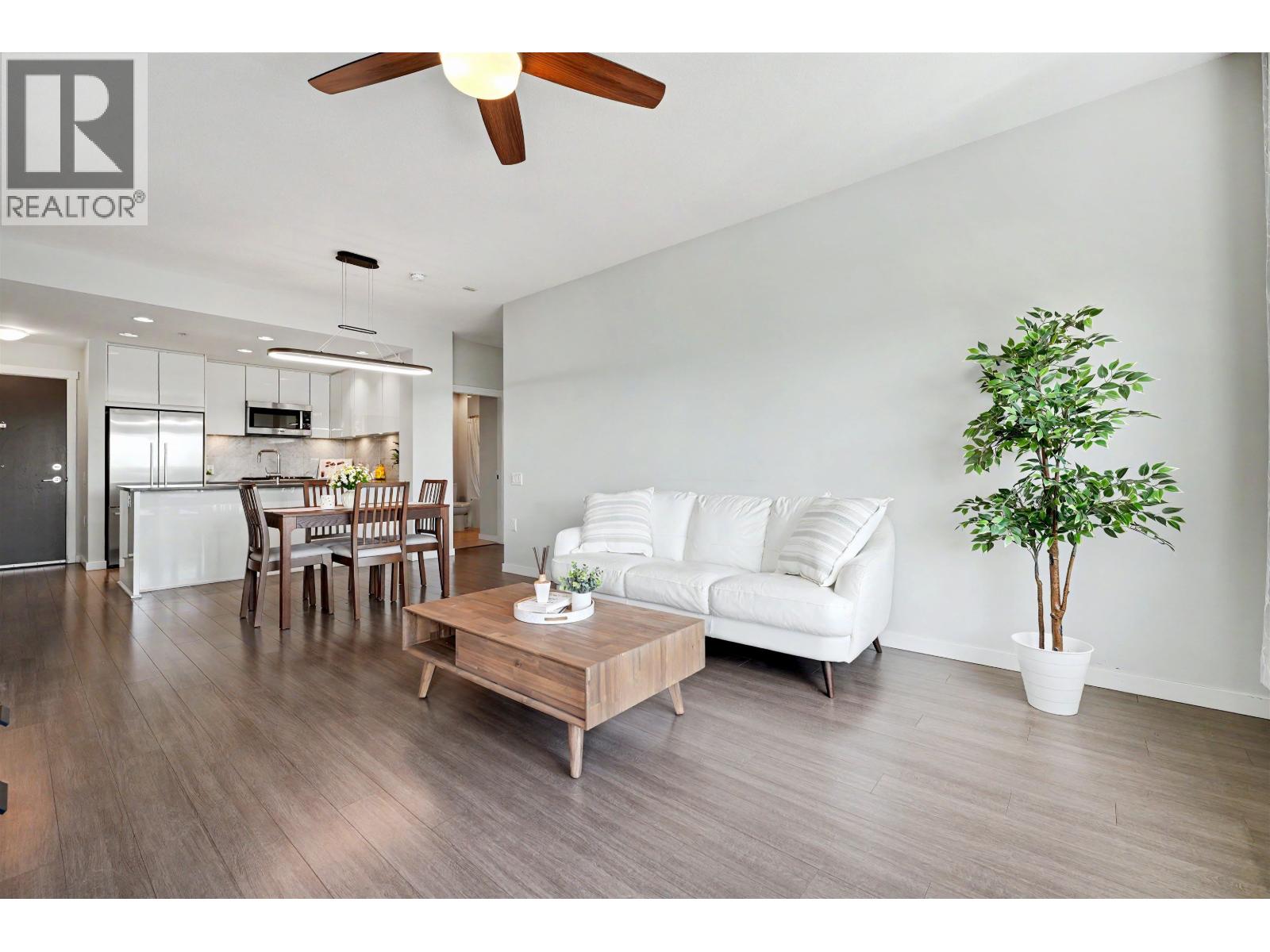 604 3289 Riverwalk Avenue Property Photo 8