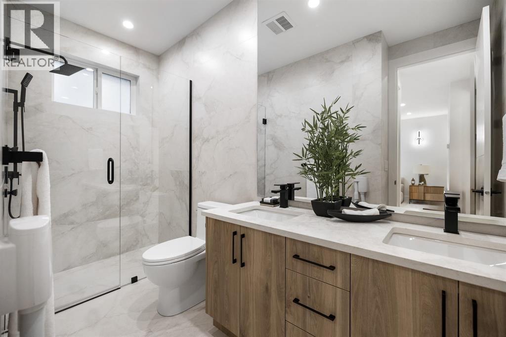 5666 10a Avenue Property Photo 16