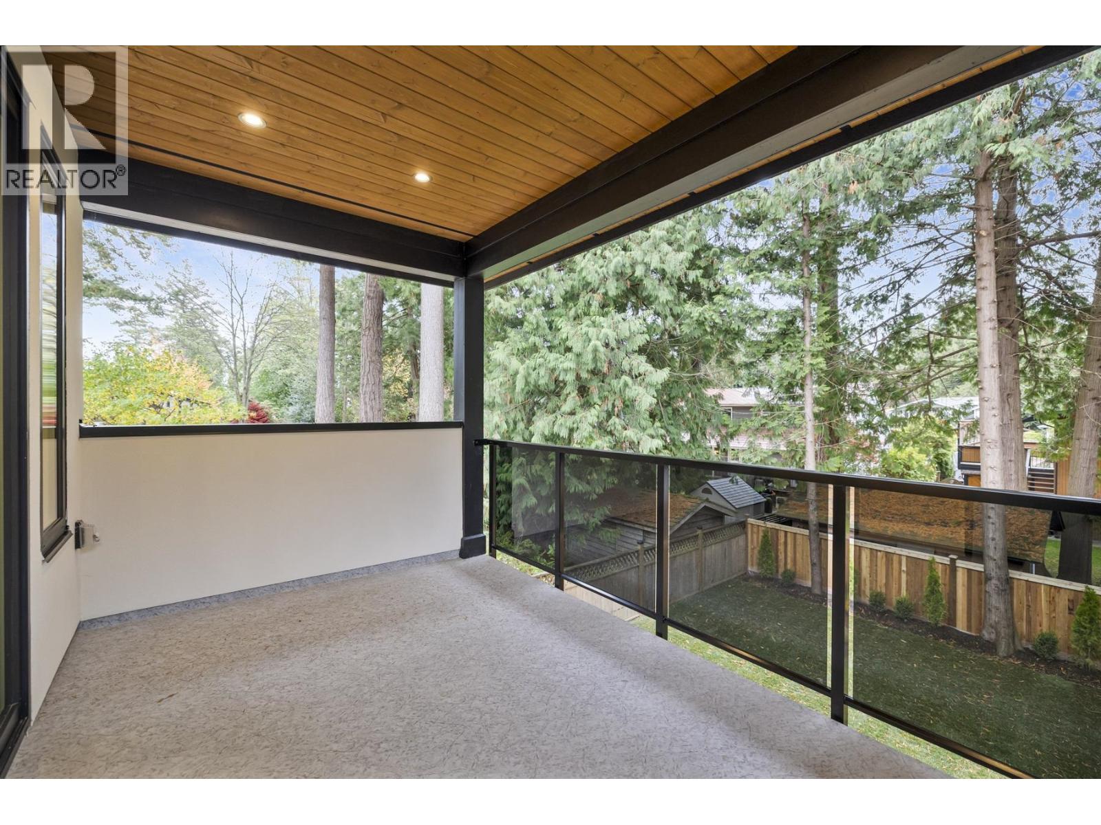 5666 10a Avenue Property Photo 17