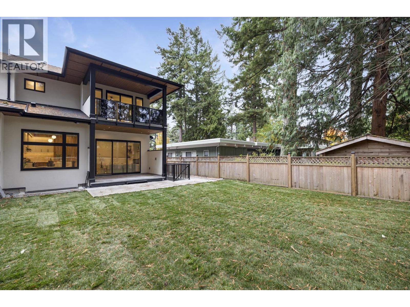 5666 10a Avenue Property Photo 30