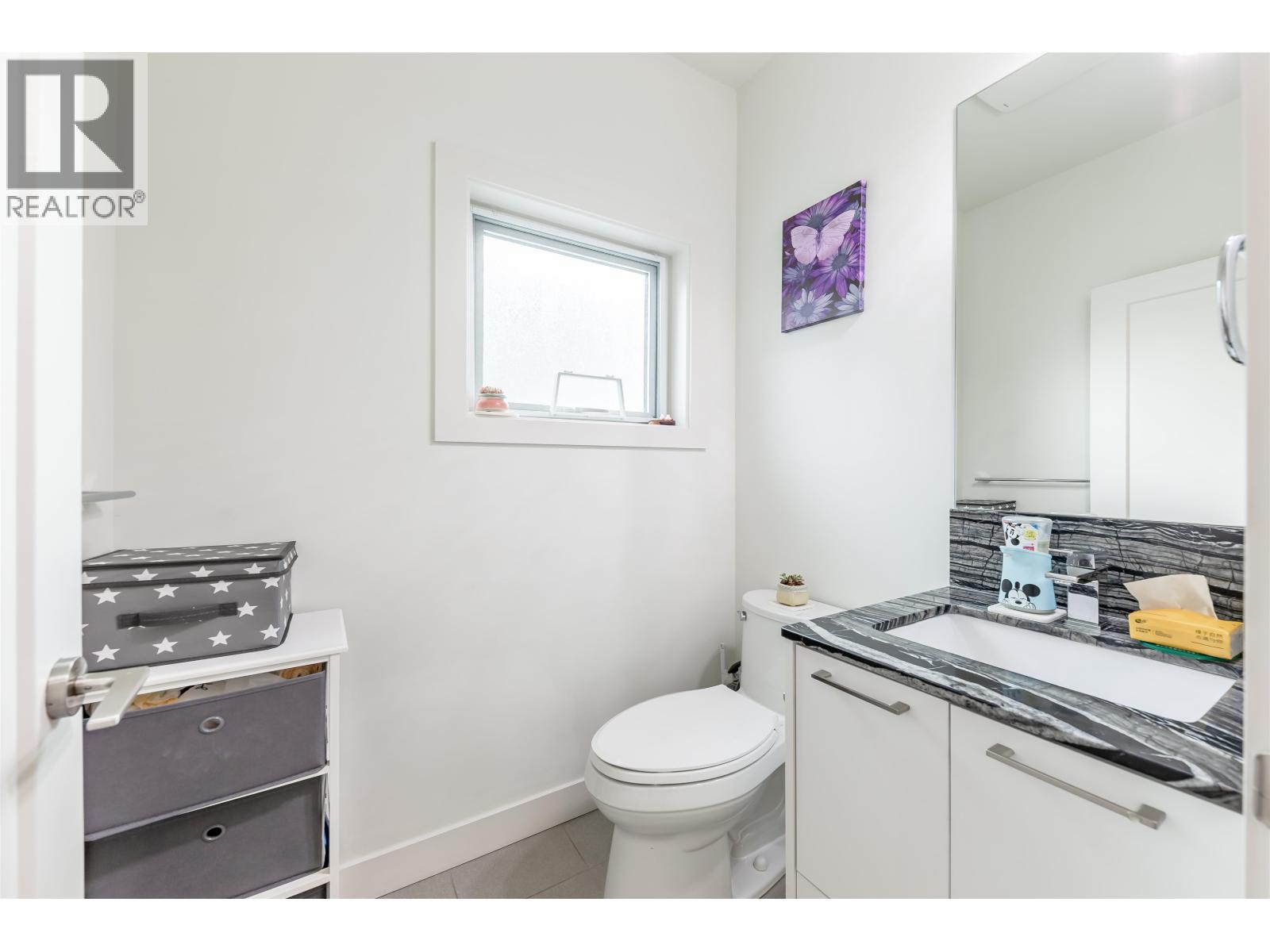 21 7168 Lynnwood Drive Property Photo 4