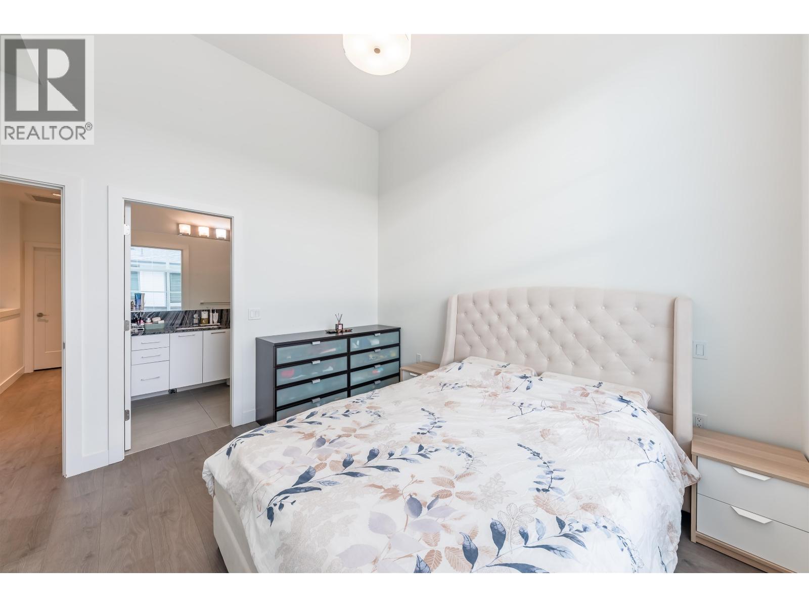 21 7168 Lynnwood Drive Property Photo 6