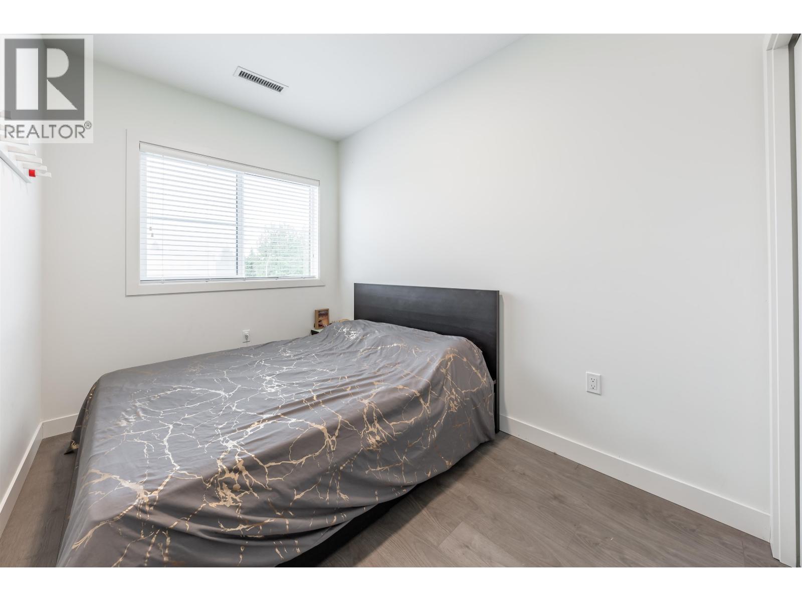 21 7168 Lynnwood Drive Property Photo 8