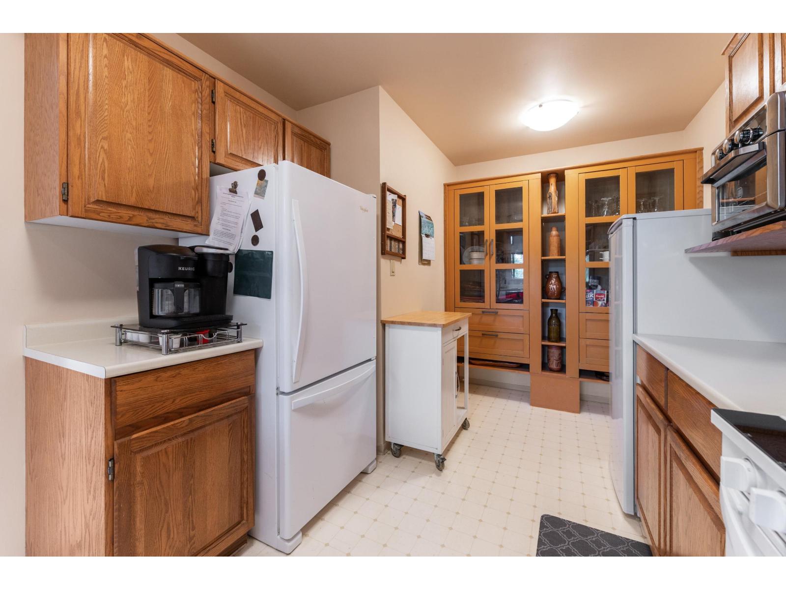 305 15270 17 Avenue Property Photo 14