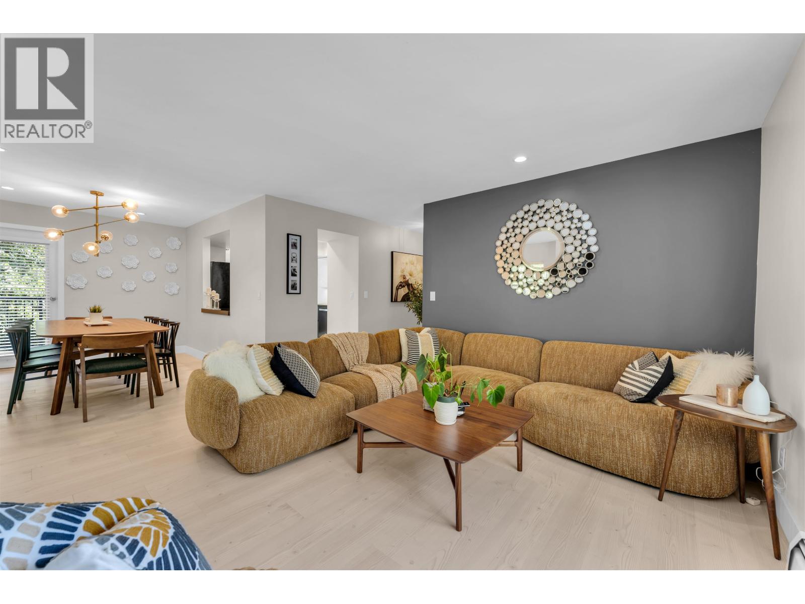 10 1140 Falcon Drive Property Photo 1