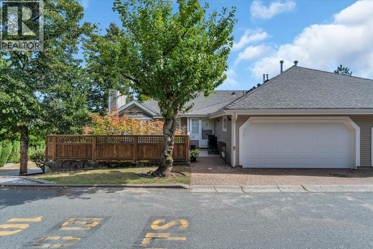 10 1140 Falcon Drive Property Photo 15