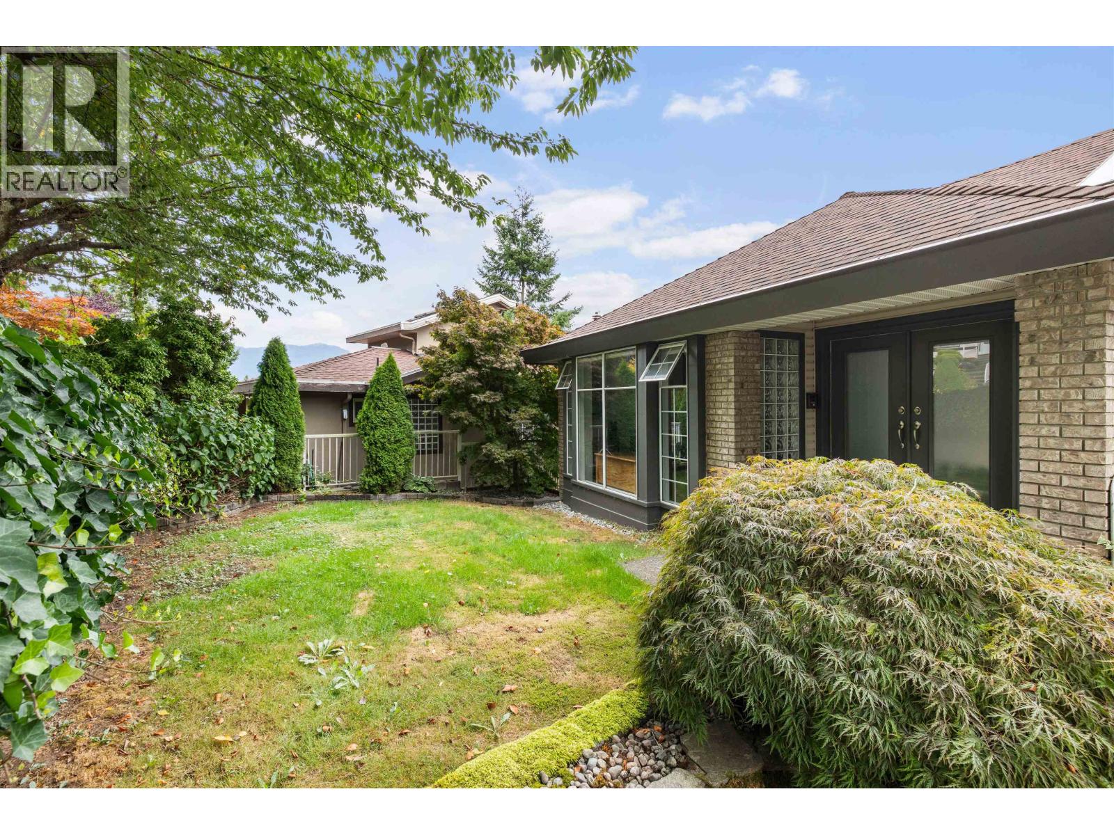3 Burrard Crescent Property Photo 2