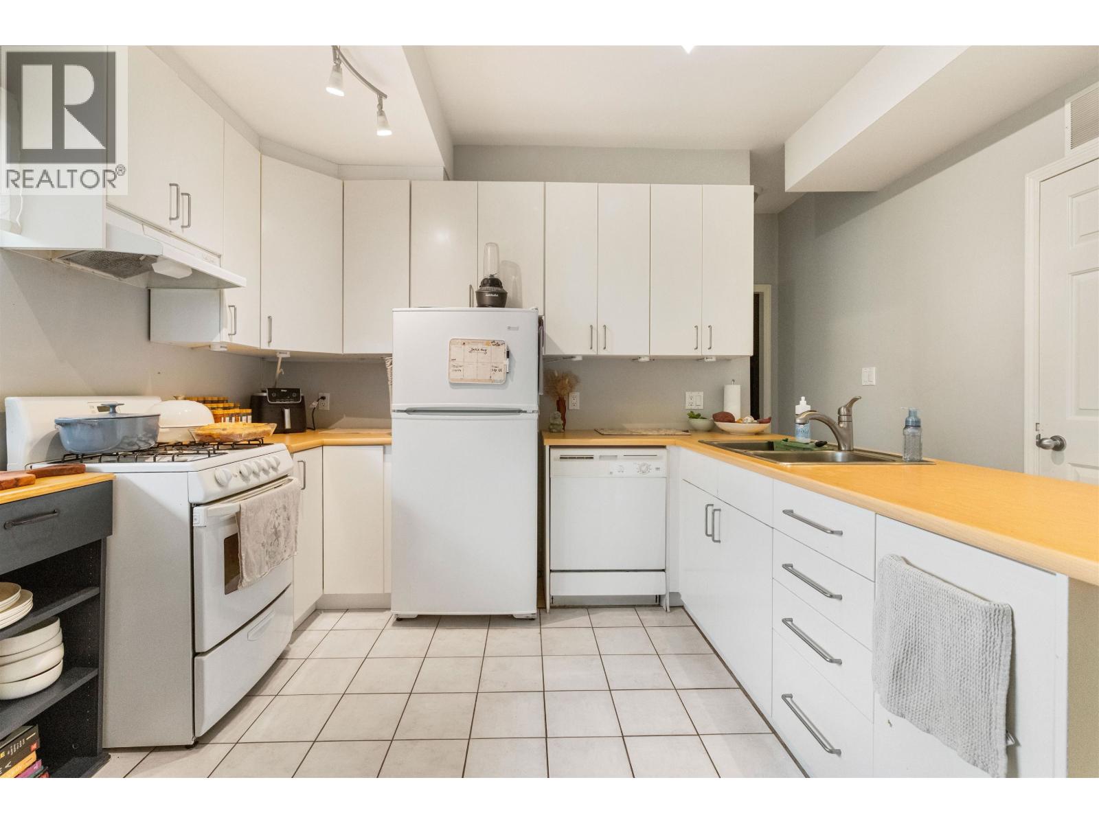 3 Burrard Crescent Property Photo 32