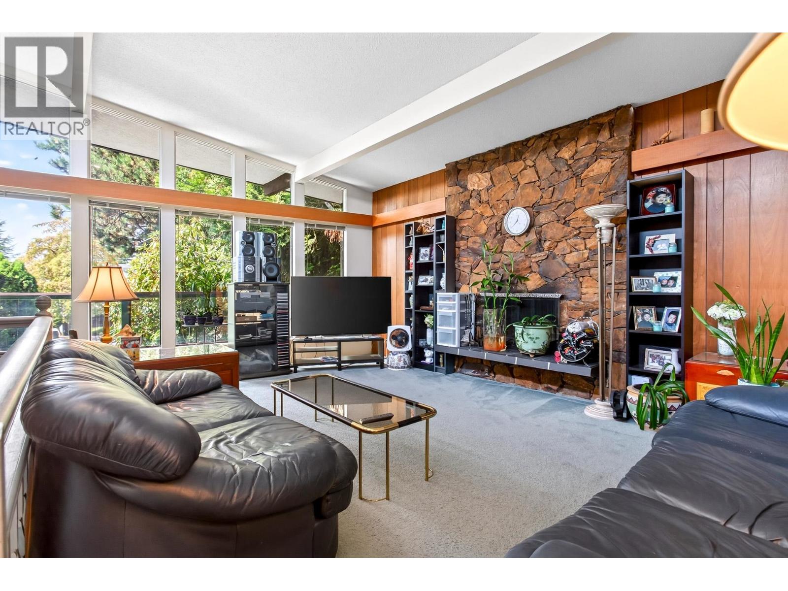 6610 Toderick Street Property Photo 6
