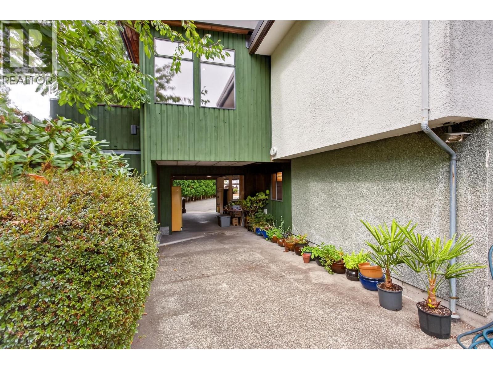 6610 Toderick Street Property Photo 33