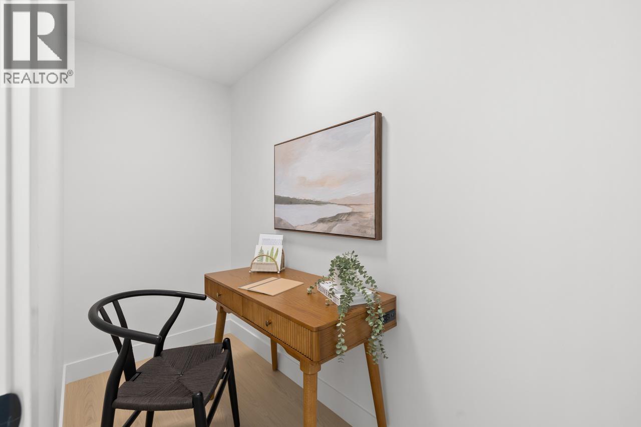 101 2137 E Pender Street Property Photo 24