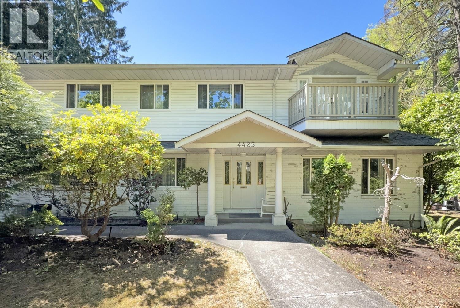4425 Hudson Street Property Photo 1