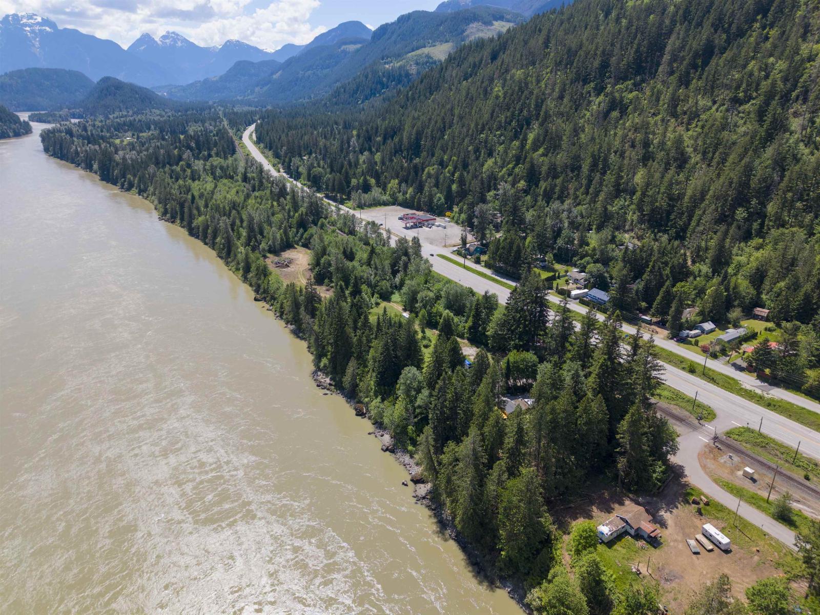 27000 Trans Canada Highway Property Photo 1