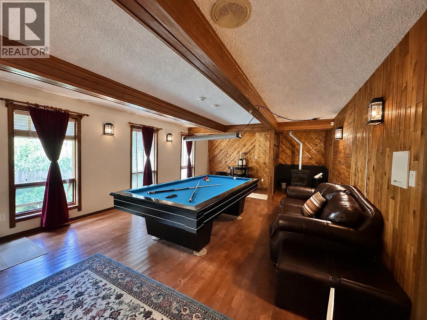 1365 S 5 Highway Property Photo 8