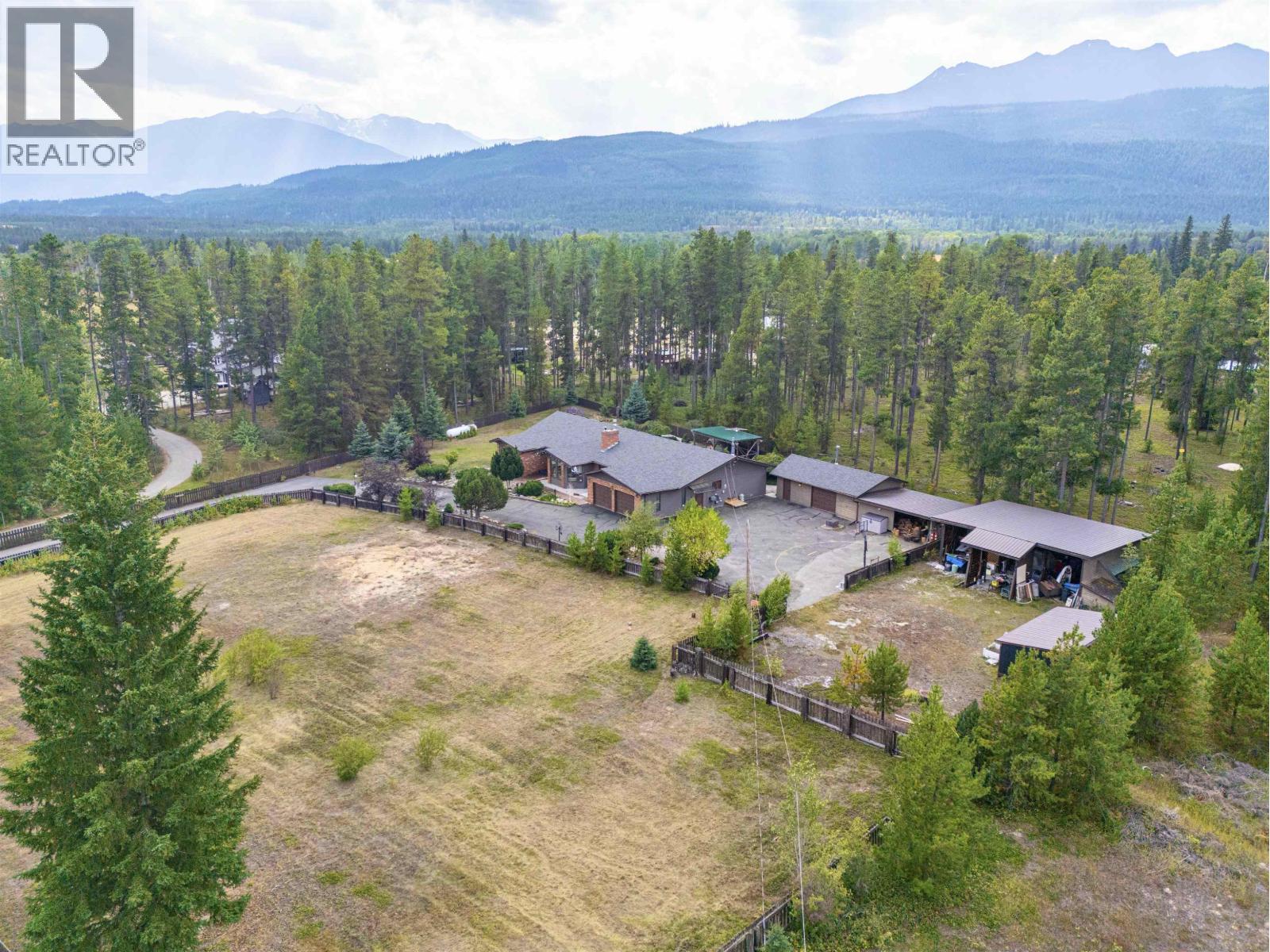 1365 S 5 Highway Property Photo 26