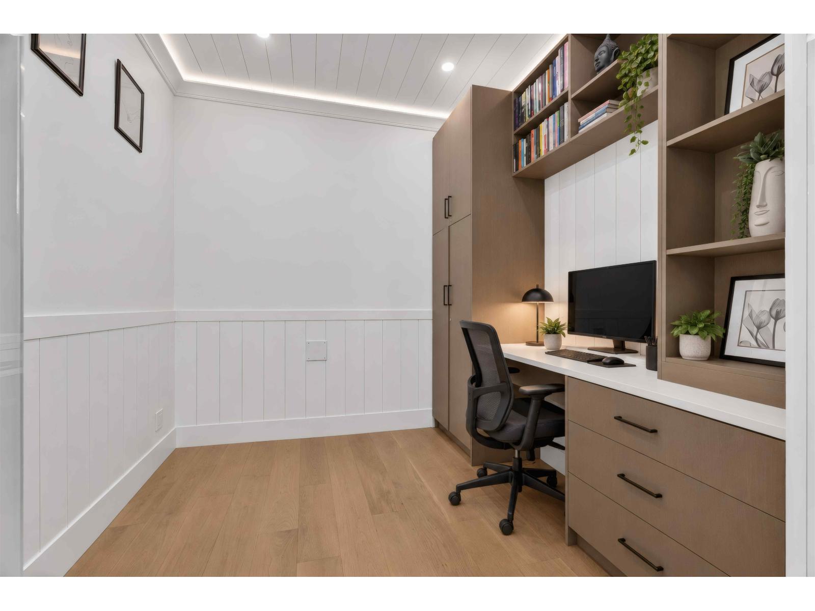 5335 188 Street Property Photo 17