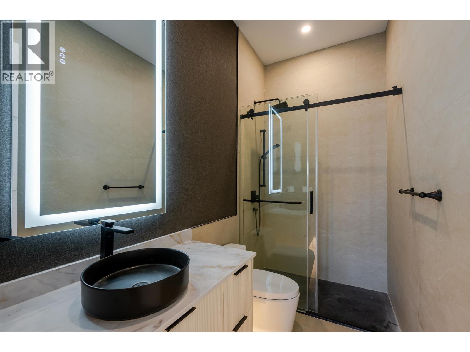102 1759 Morgan Avenue Property Photo 17
