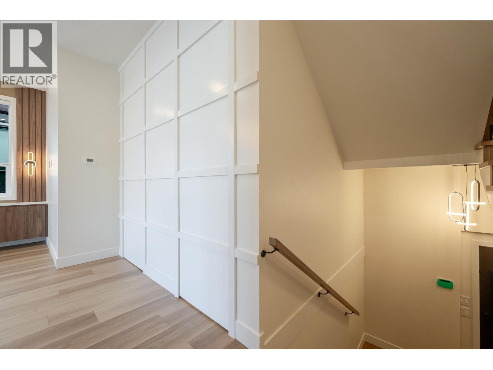 102 1759 Morgan Avenue Property Photo 18