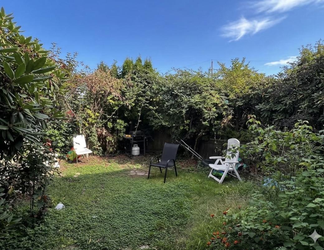 9377 Corbould Street #2 Property Photo 2