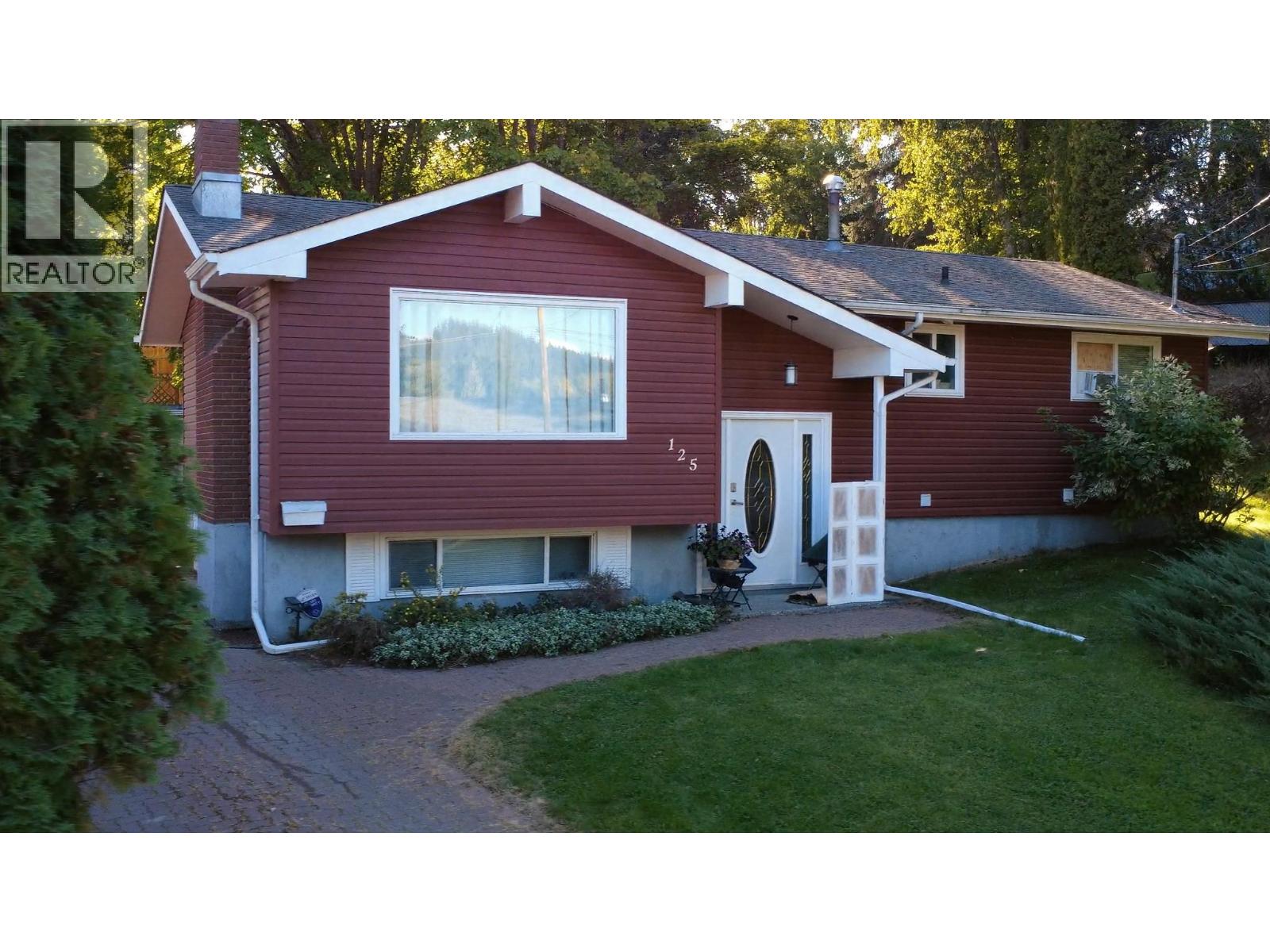 125 LINDSAY STREET Property Photo 1