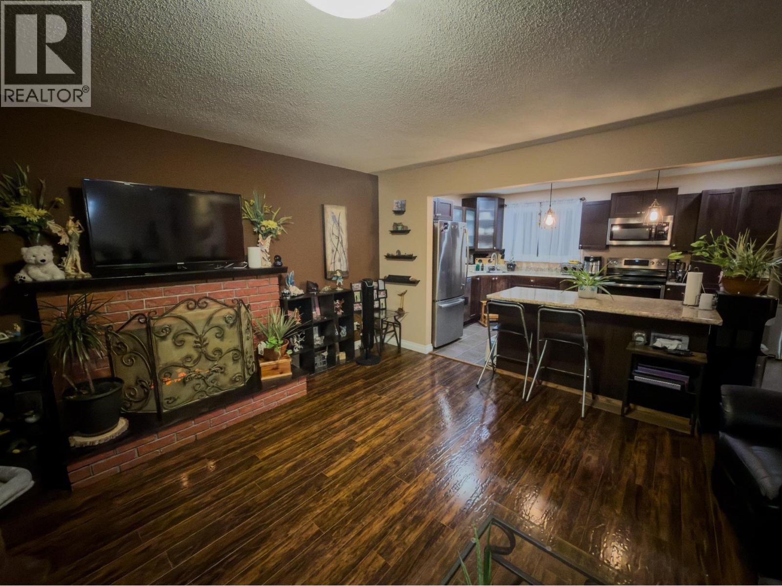 125 Lindsay Street Property Photo 10