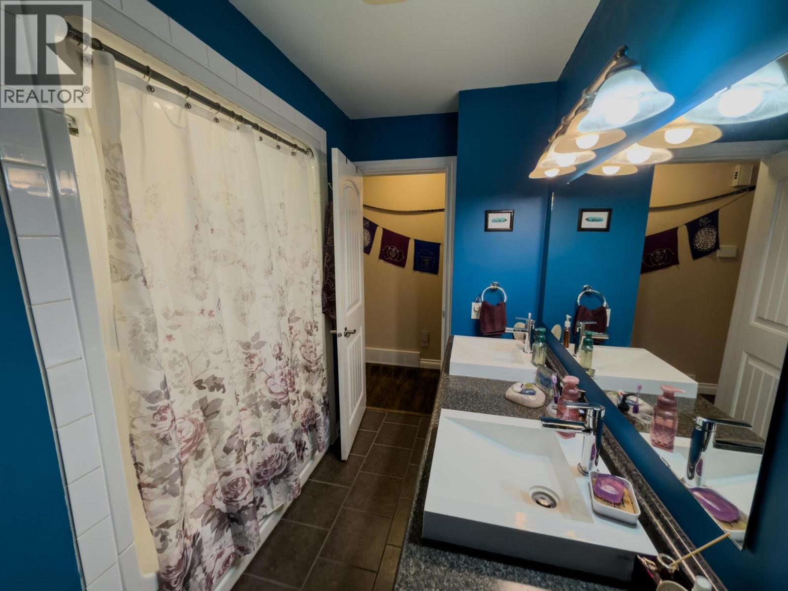 125 Lindsay Street Property Photo 13