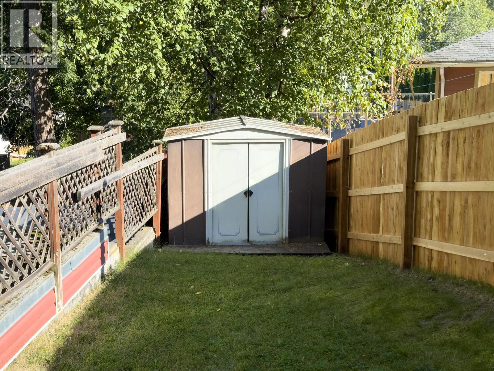 125 Lindsay Street Property Photo 27
